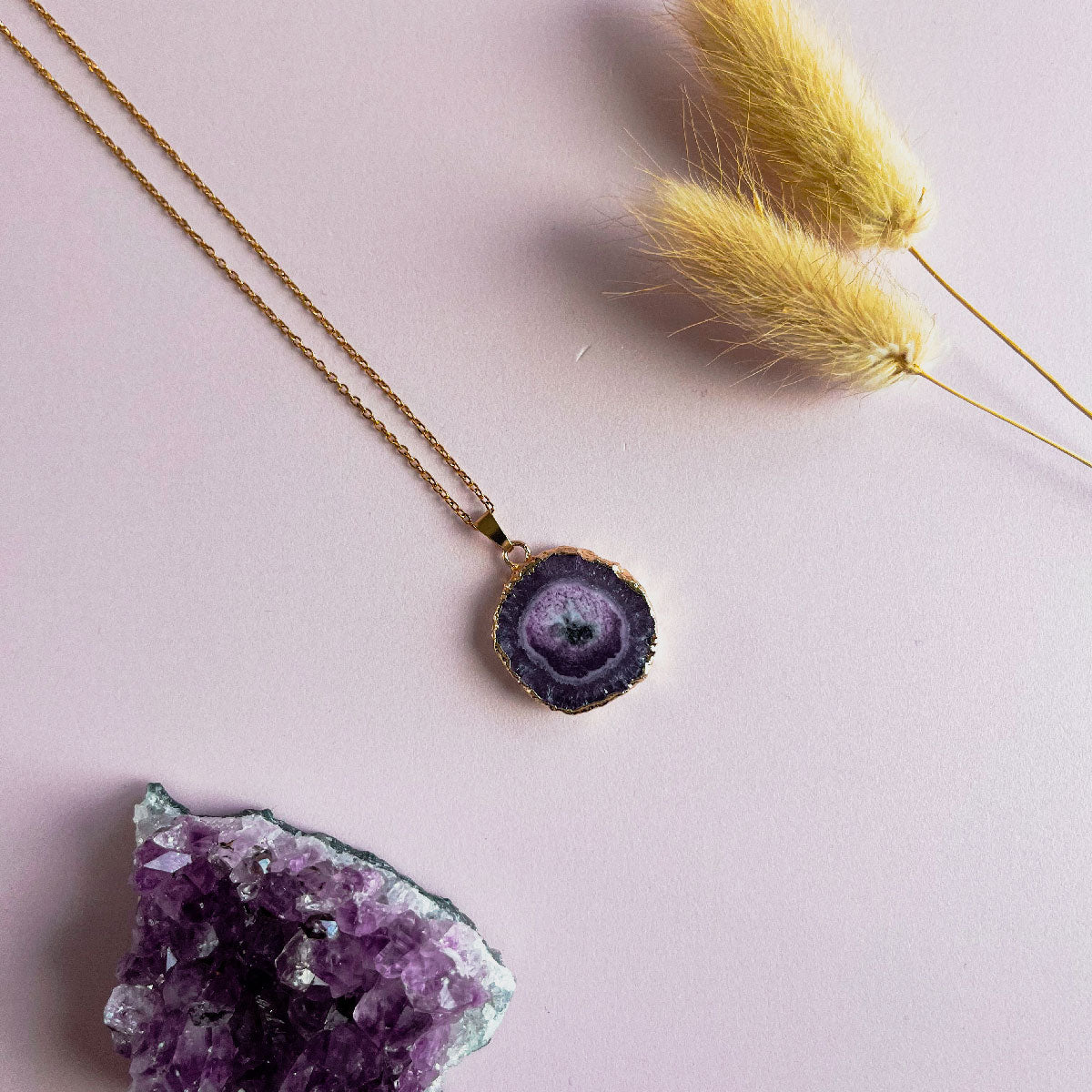 Agaat ketting paars 3 - goud (one of a kind)