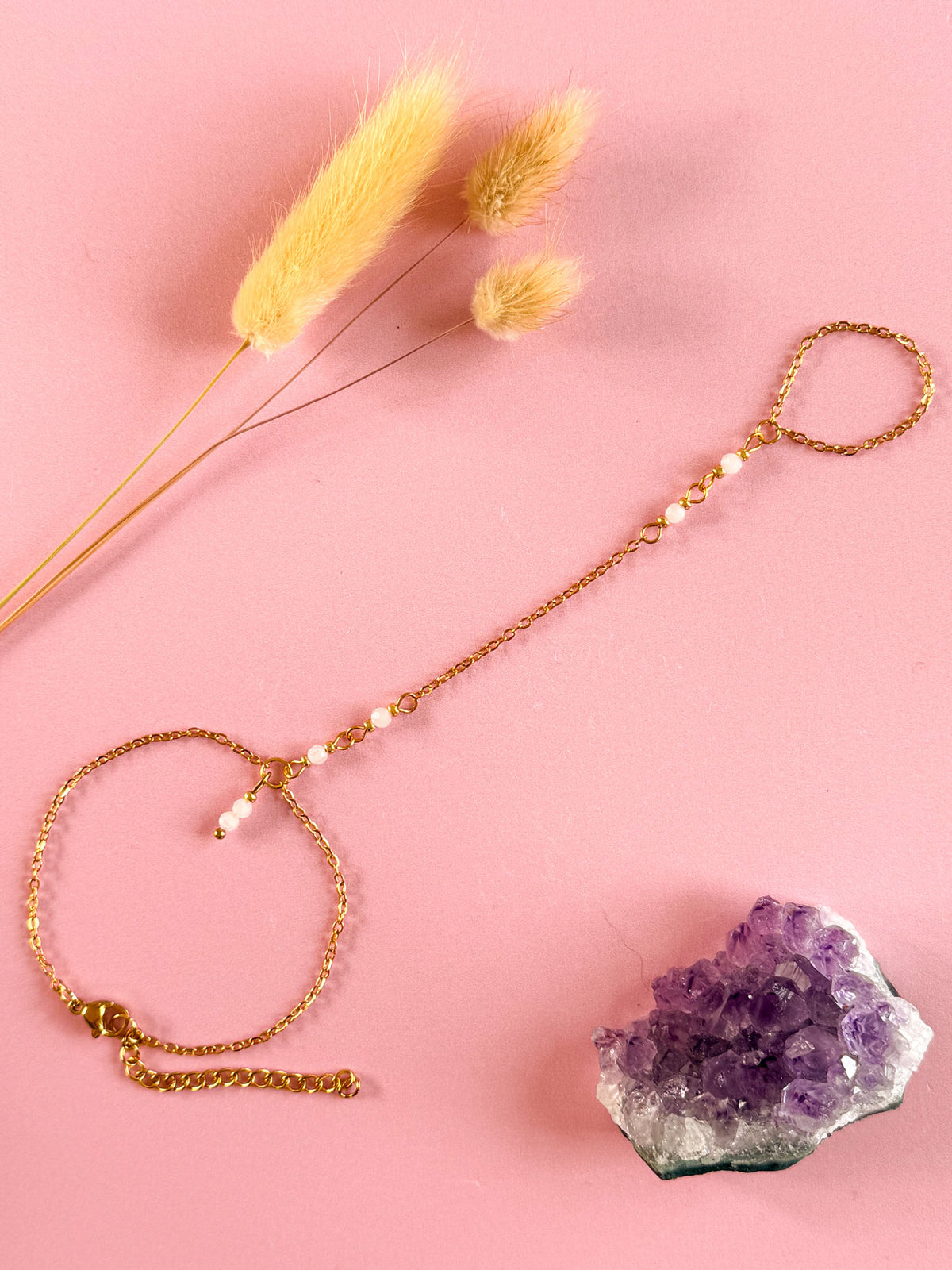 Emma Maansteen Hand Chain - goud