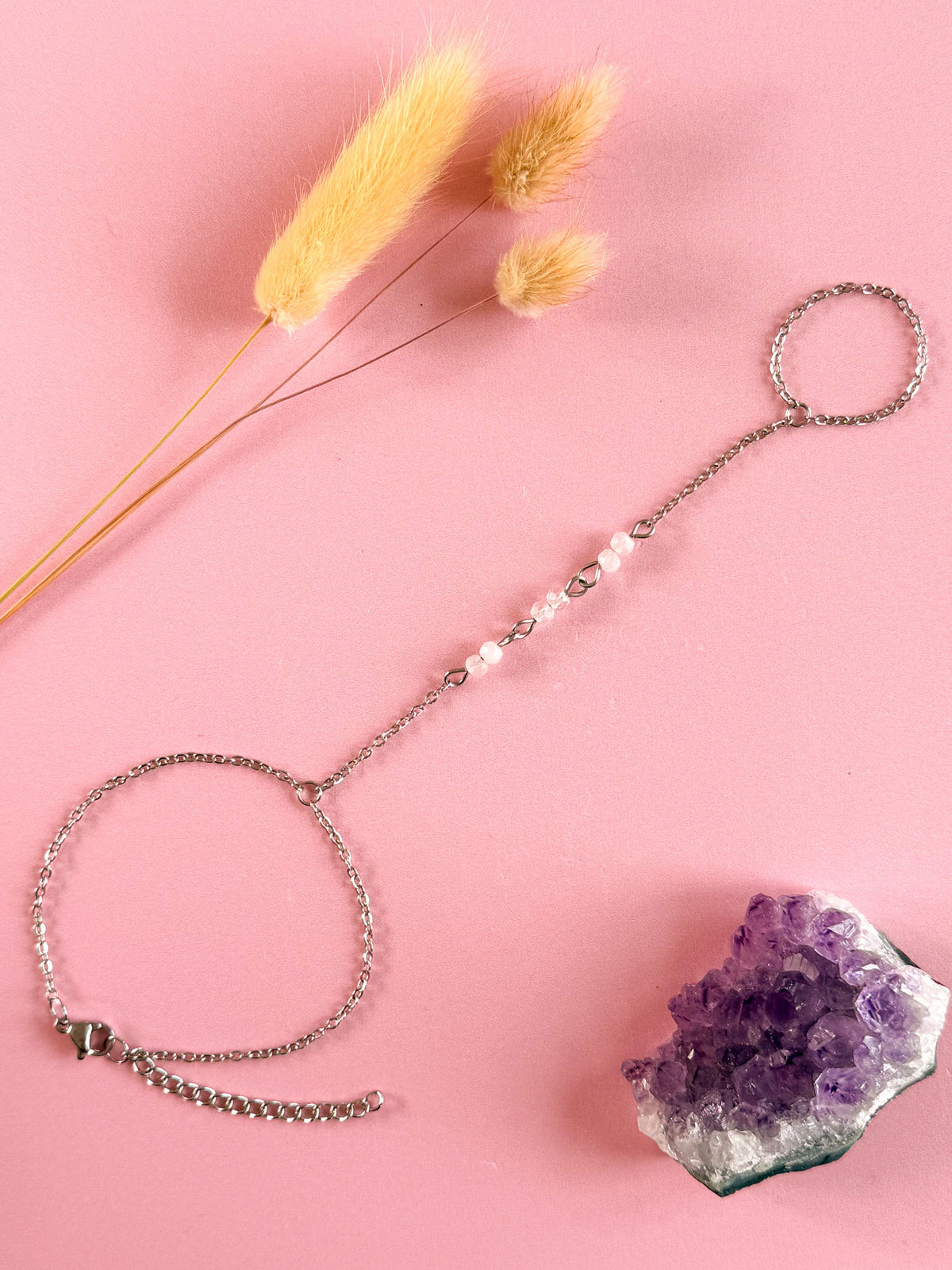 Lisa Rozenkwarts Hand Chain - zilver