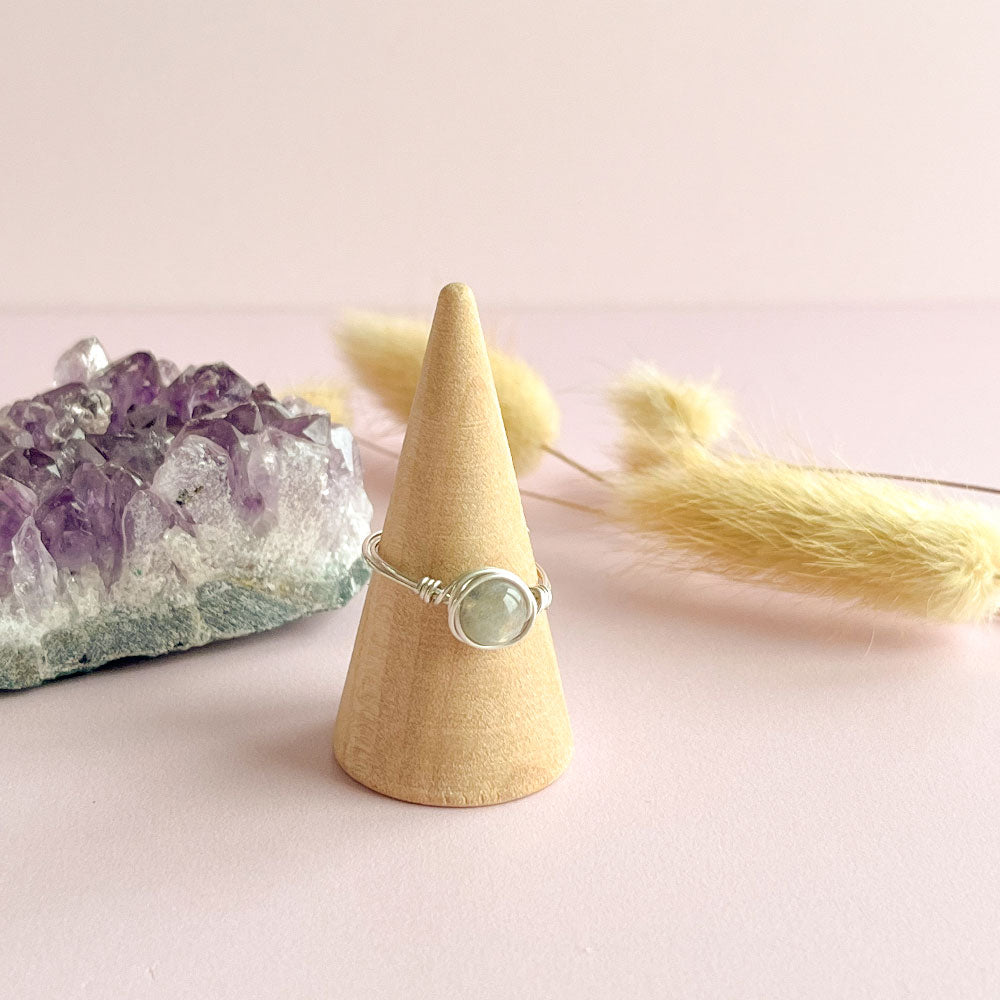 Labradoriet ring zilver