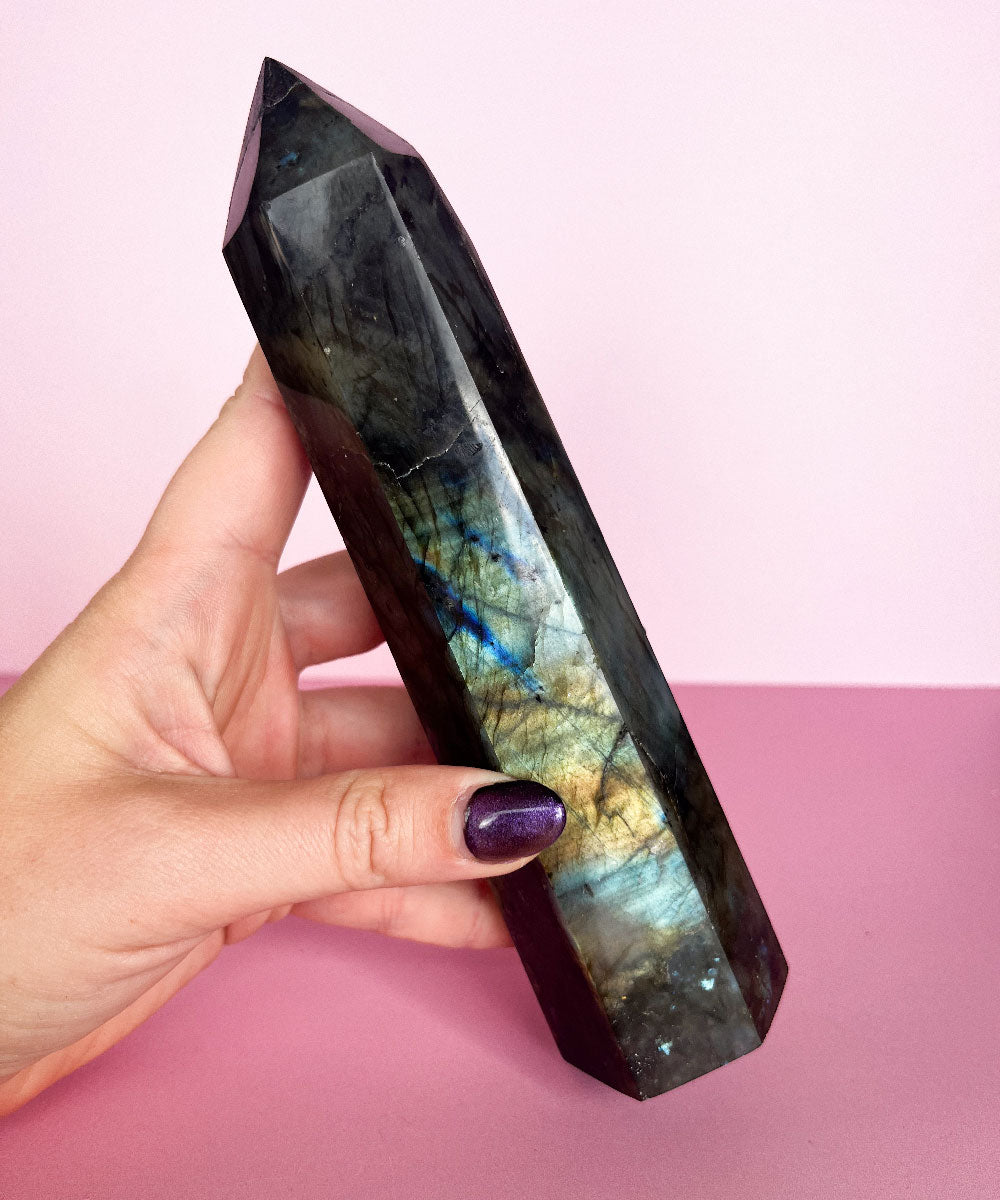 Labradoriet obelisk 18cm