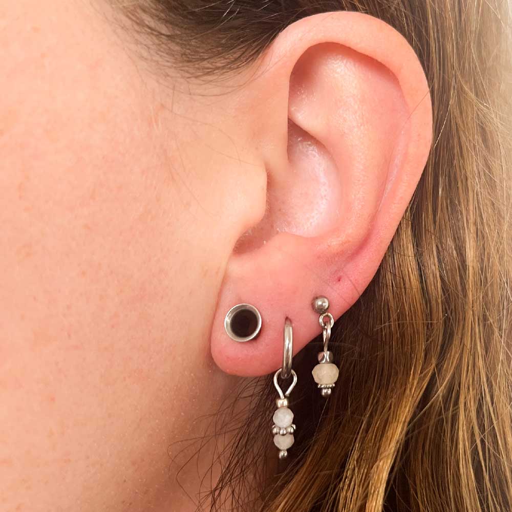 Noa oorknopjes perzik maansteen - zilver