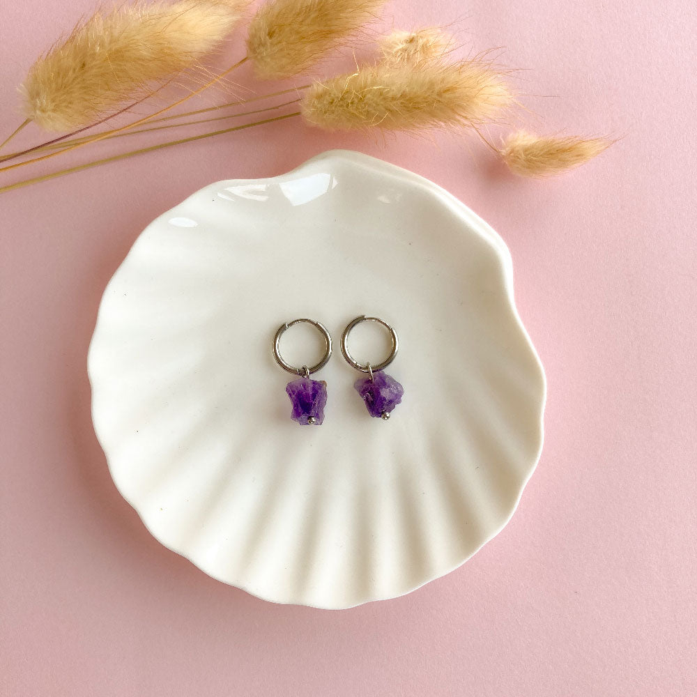 Ruwe amethist oorbellen