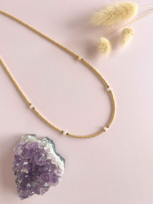 Amara ketting perzik maansteen - goud