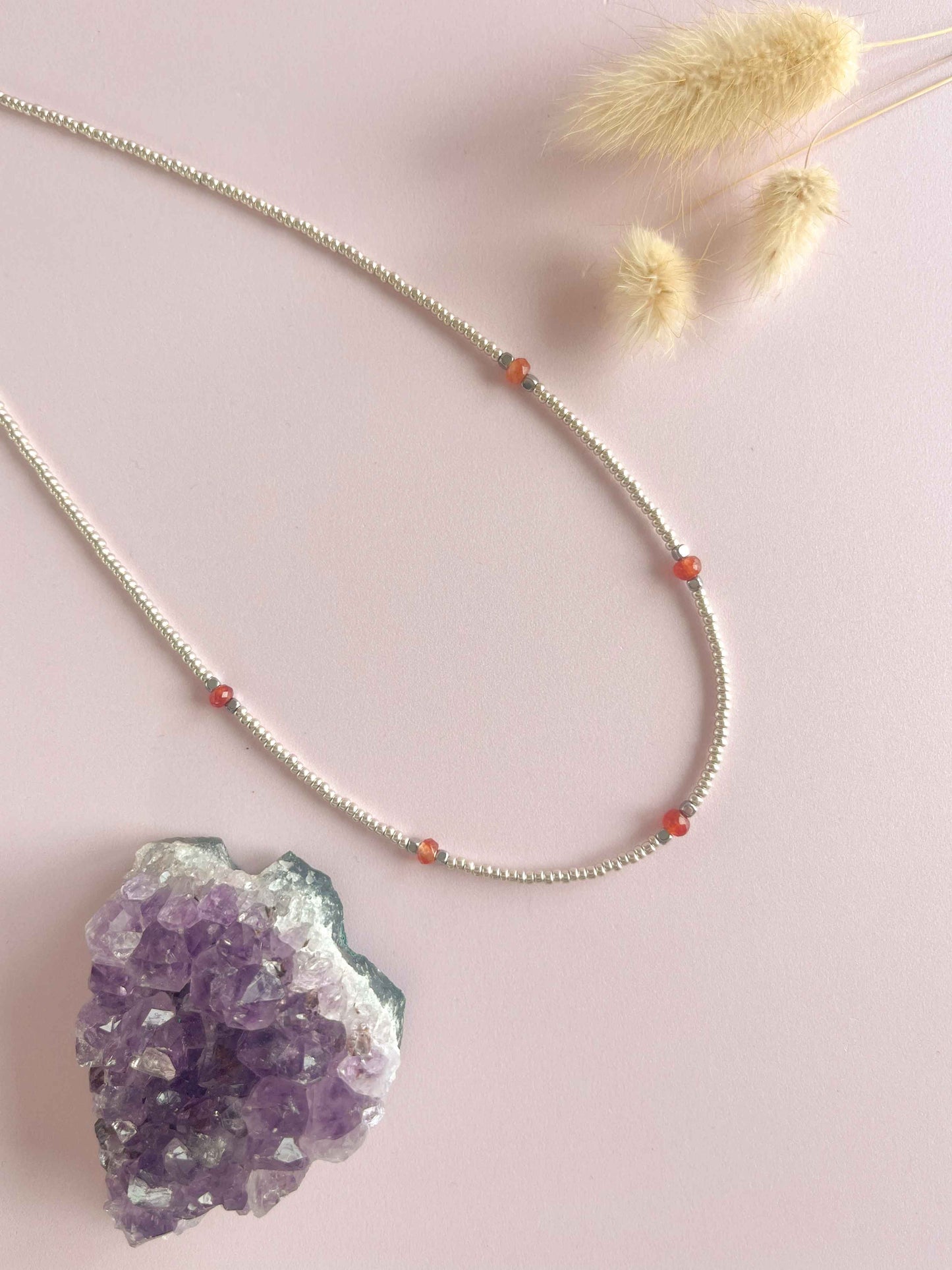 Amara ketting zonnesteen - zilver