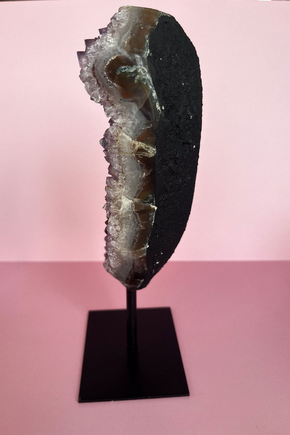 Amethist cluster op standaard - uniek