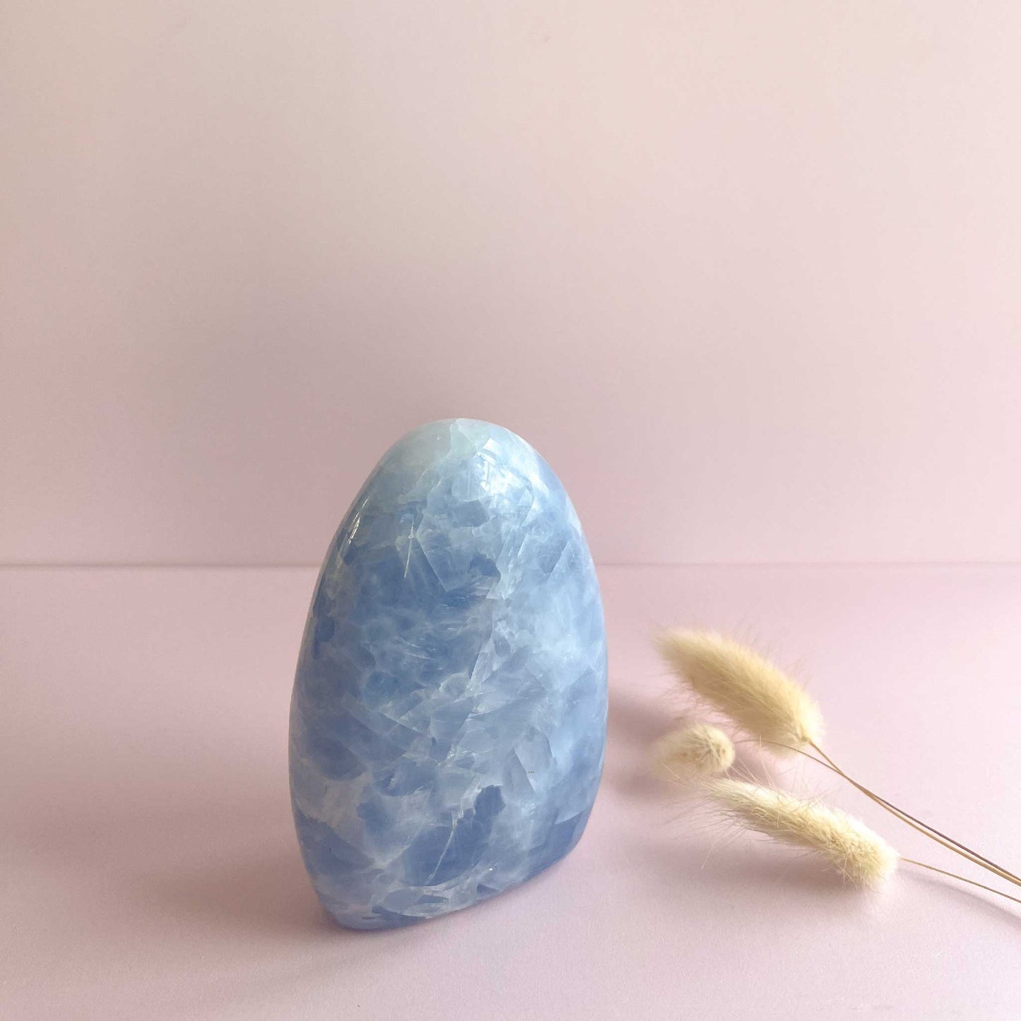 Blauwe calciet – sculptuur (uniek)