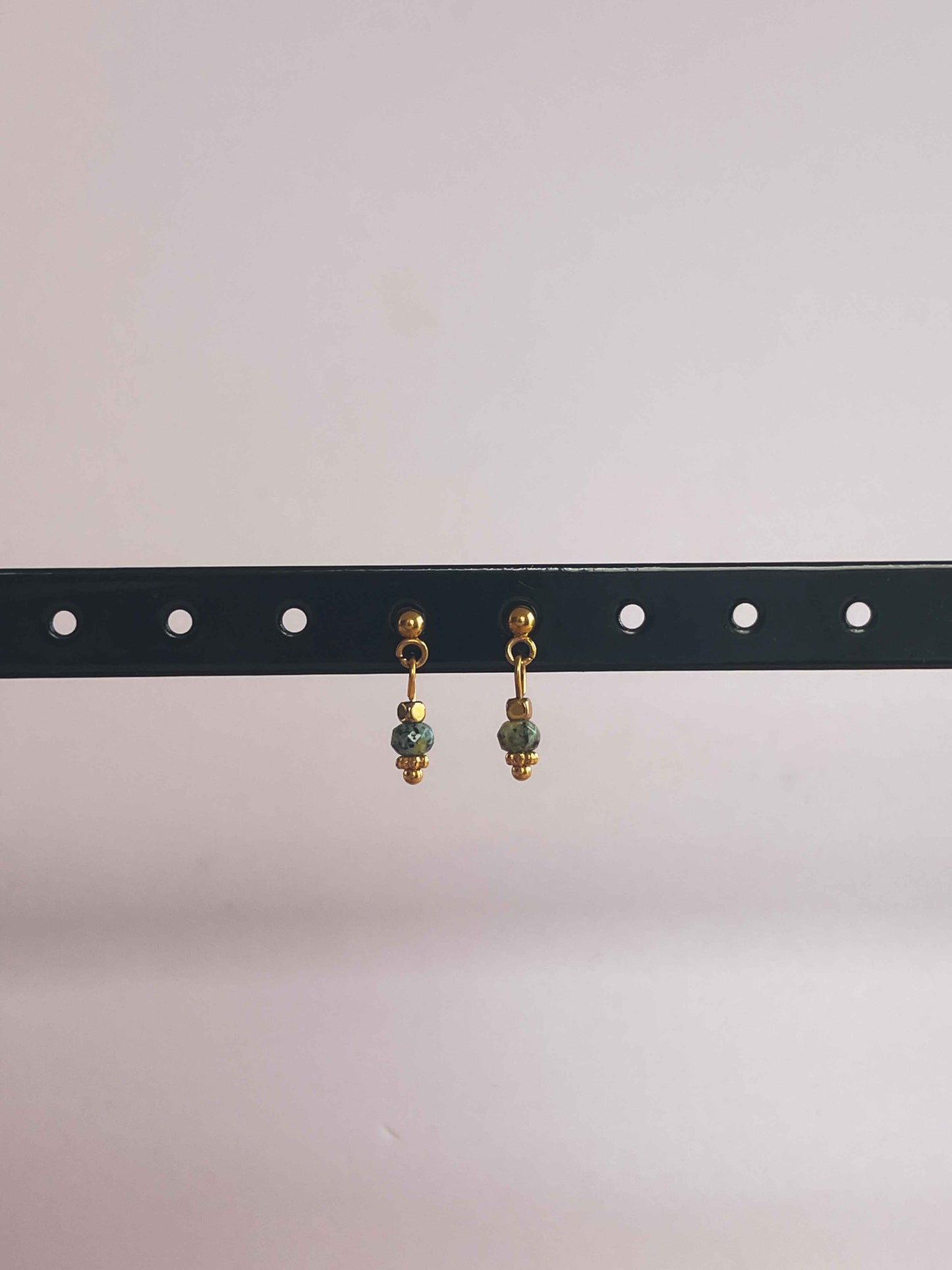 Noa oorknopjes afrikaanse turqouise - goud