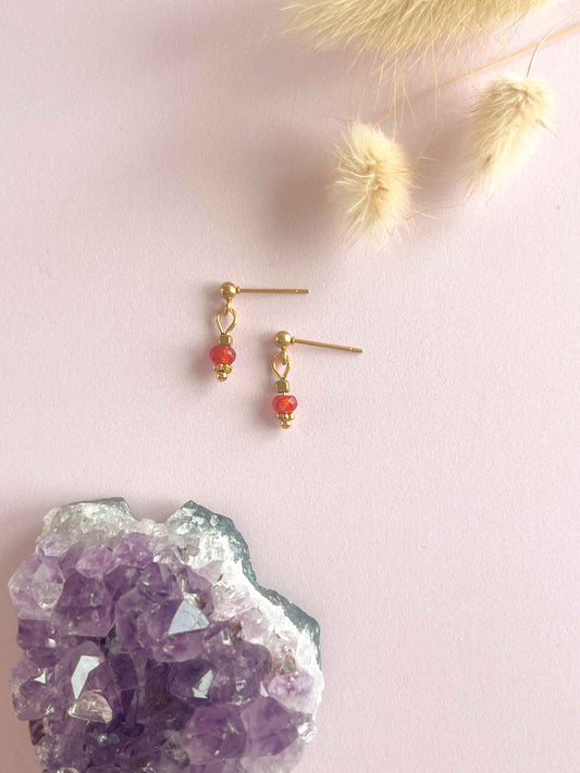 Noa oorknopjes zonnesteen - goud