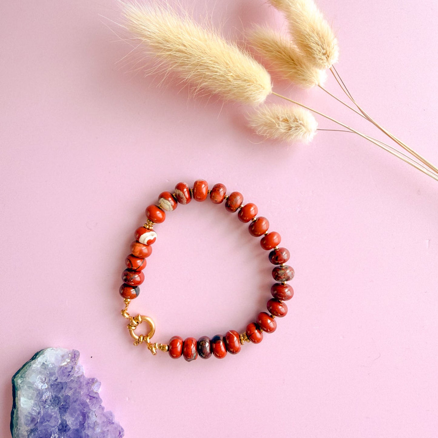 Nyla armband goud - rode jaspis - grounding energy