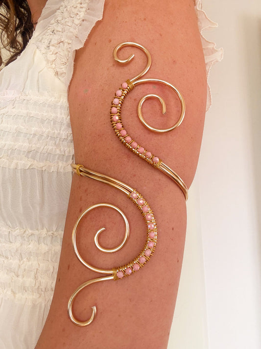 Rosalie Arm Cuff – statement piece - Goud