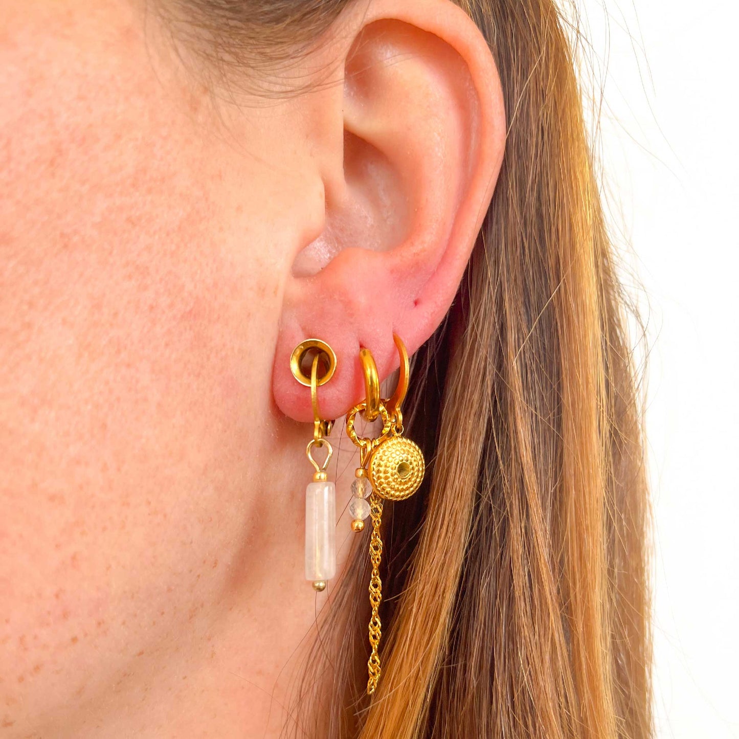 Rozenkwarts tube oorbellen goud