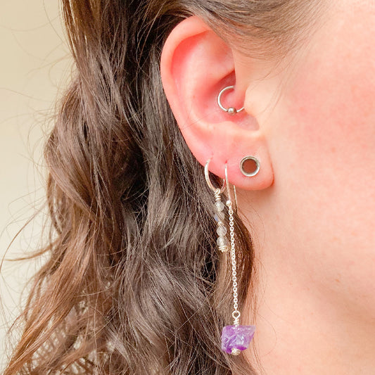 Ruwe amethist oorbellen zilver