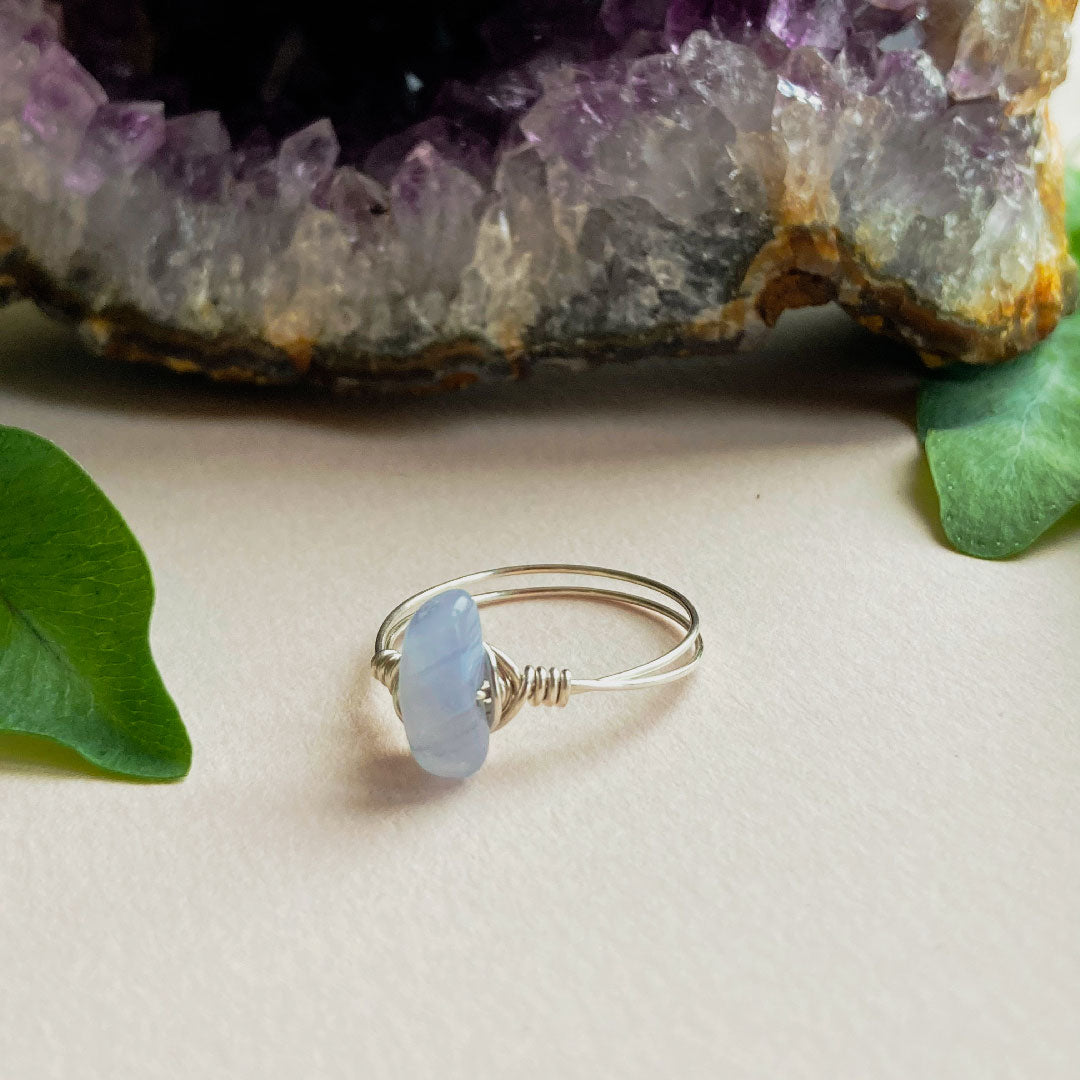Blue lace agaat wire ring