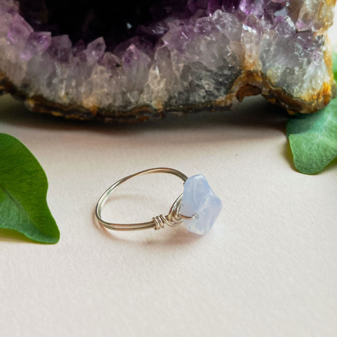 Blue lace agaat wire ring