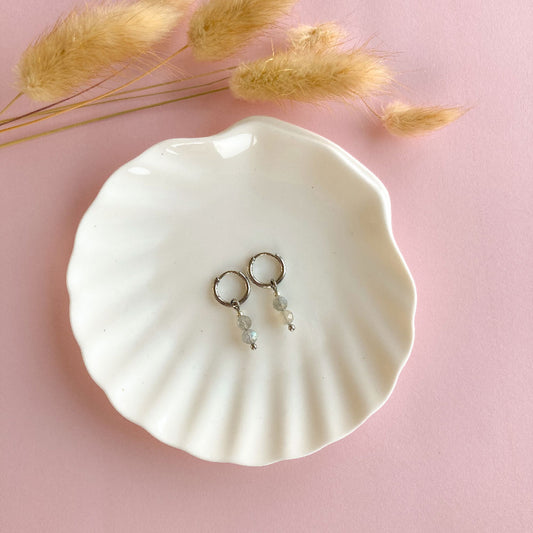 Tiny labradoriet oorbellen zilver