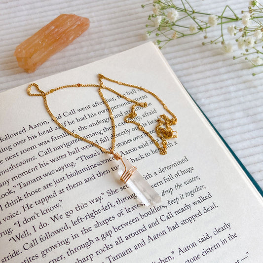 Bergkristal ketting goud
